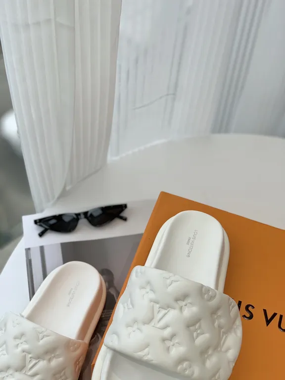 Louis Vuitton Shoe 